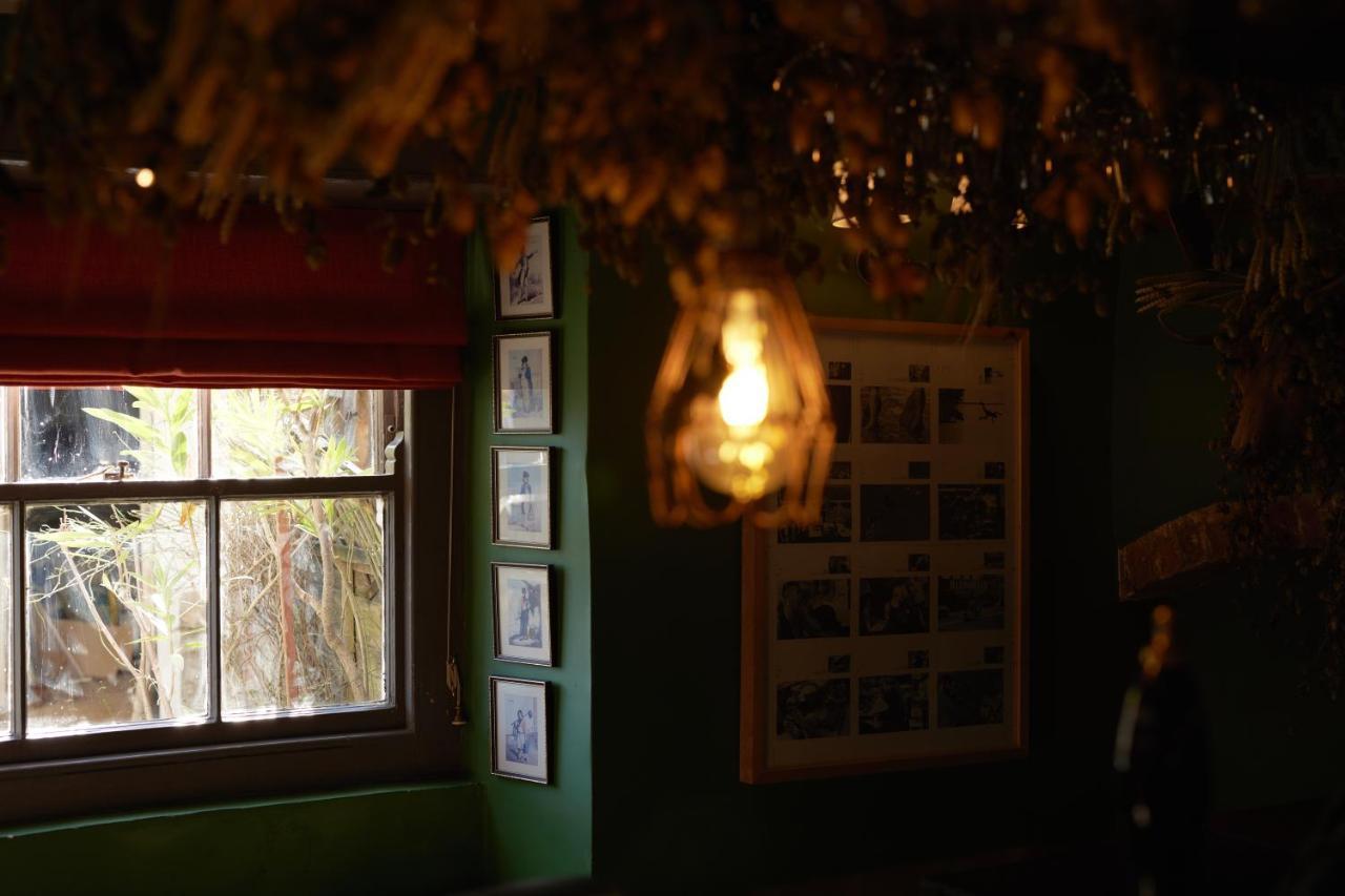 The Bell & Crown * Zeals